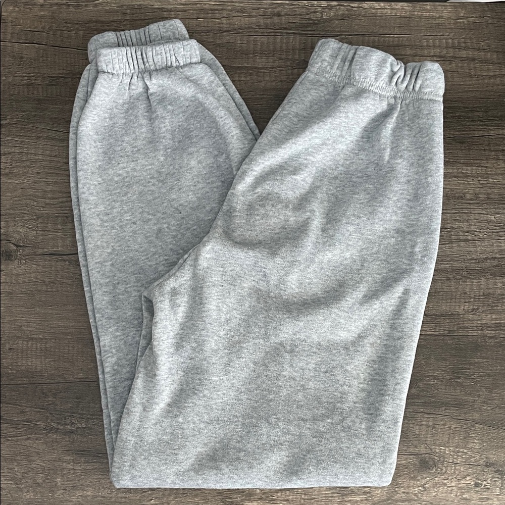 *SOLD* Womens Small Gray Sweatpants - Comfortable Everyday Bottoms